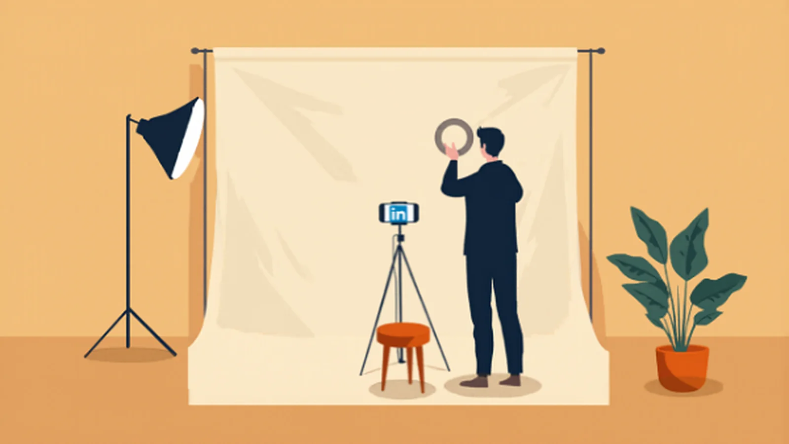 Ilustración plana de una persona en silueta navy ajustando un aro de luz en un estudio casero, con un trípode con un móvil que muestra el icono azul de LinkedIn, un fondo de tela, un foco de estudio, una banqueta terracota y una planta, evocando un set mínimo y ordenado para grabar vídeo.